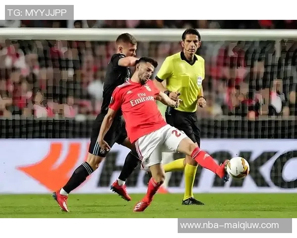 欧冠小组赛第四轮综述拜仁阿森纳国米强势全胜本菲卡贾府遭遇全败困境