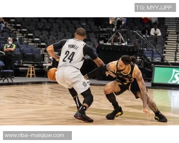 斯波期待鲍威尔与希罗的默契配合相信时间会带来更佳表现