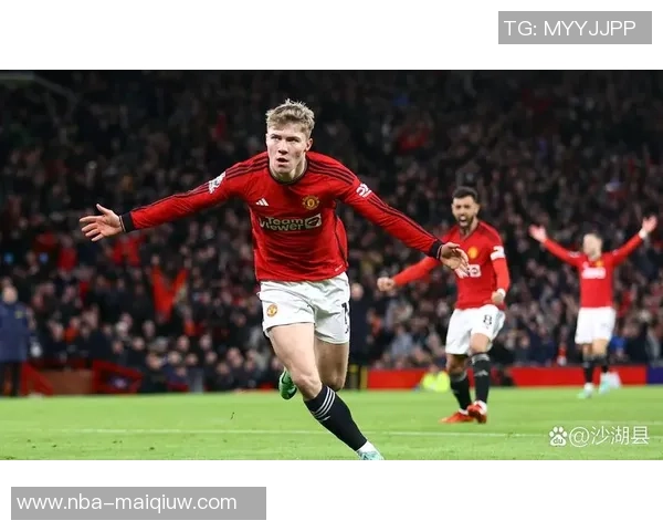 曼联赛季中期再次解雇主帅滕哈赫时机引发热议与争论